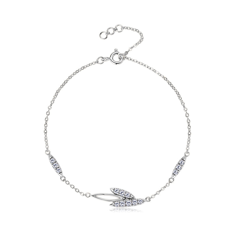 925 Silver Bracelet – Elegant Leaf Design with Sparkling Moissanites
– GRA Certified